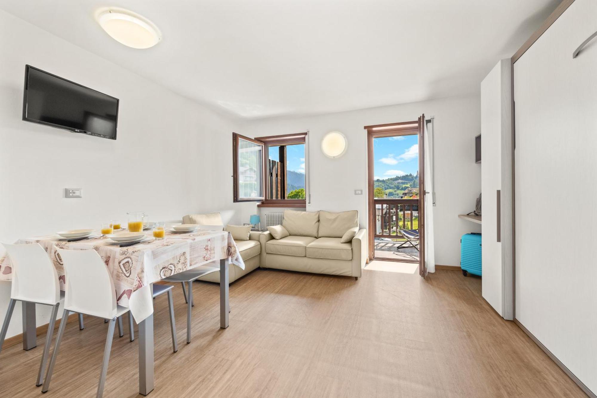 Aparthotel Des Alpes Cavalese Ngoại thất bức ảnh