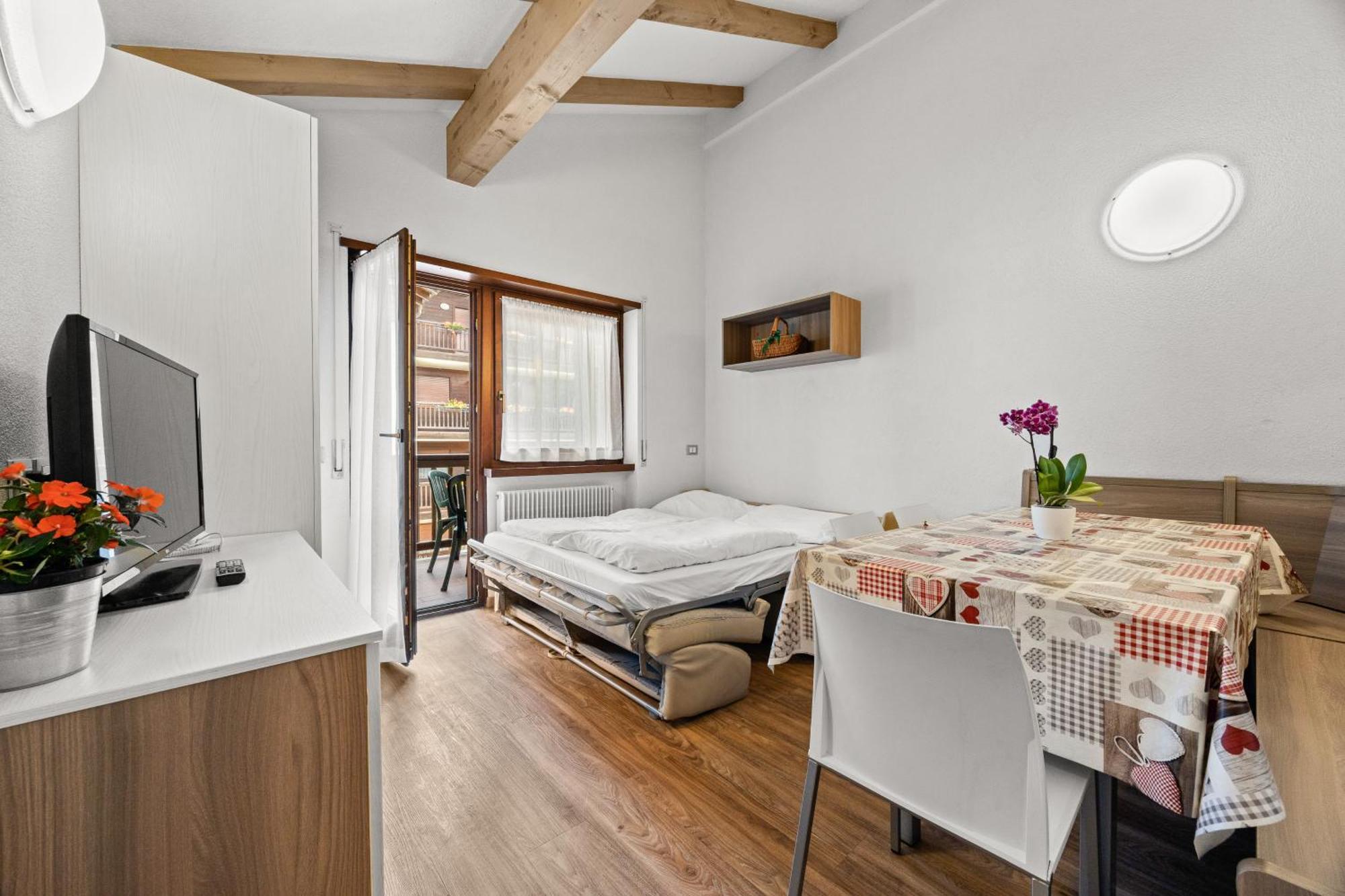 Aparthotel Des Alpes Cavalese Ngoại thất bức ảnh