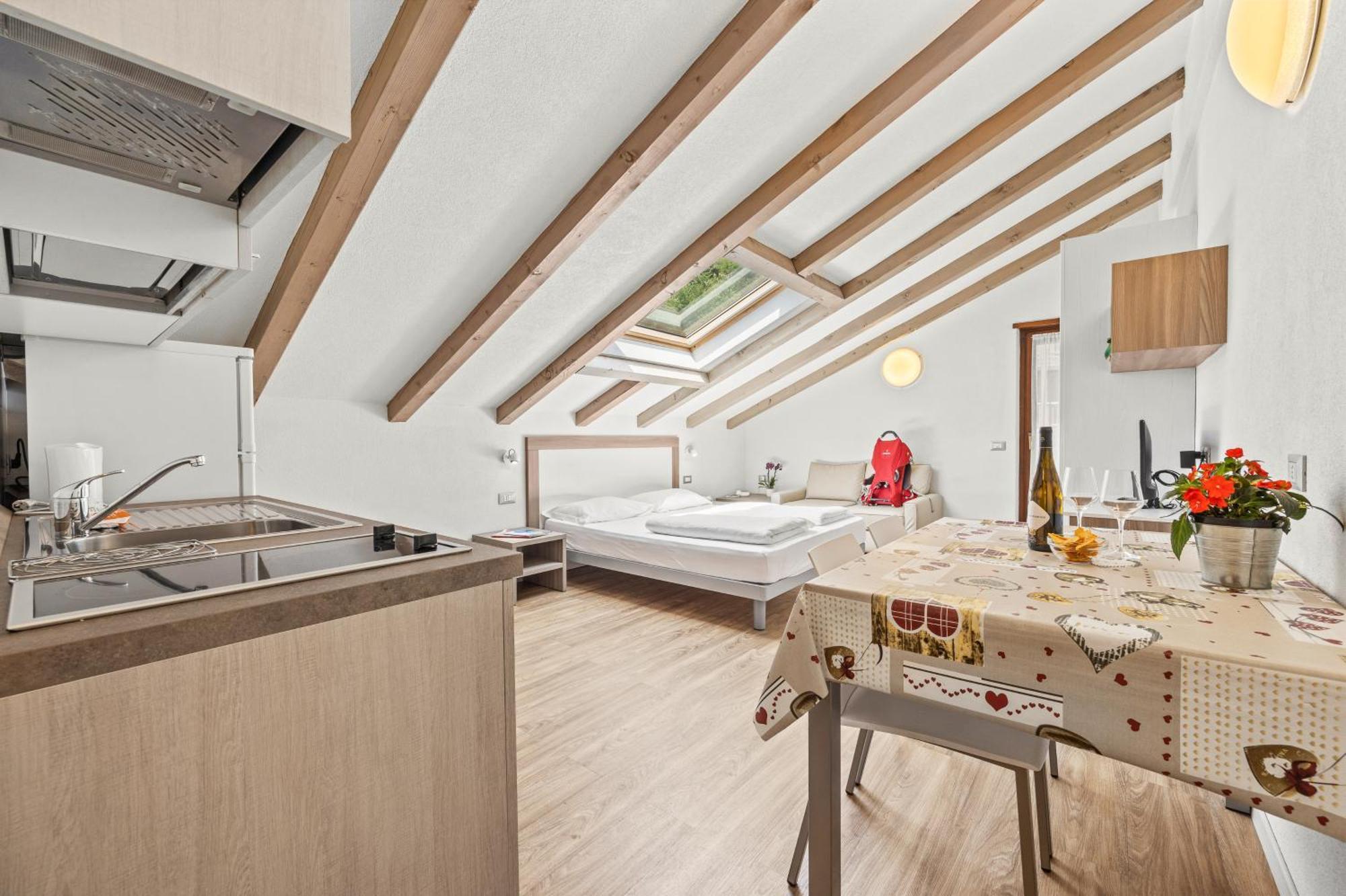 Aparthotel Des Alpes Cavalese Ngoại thất bức ảnh