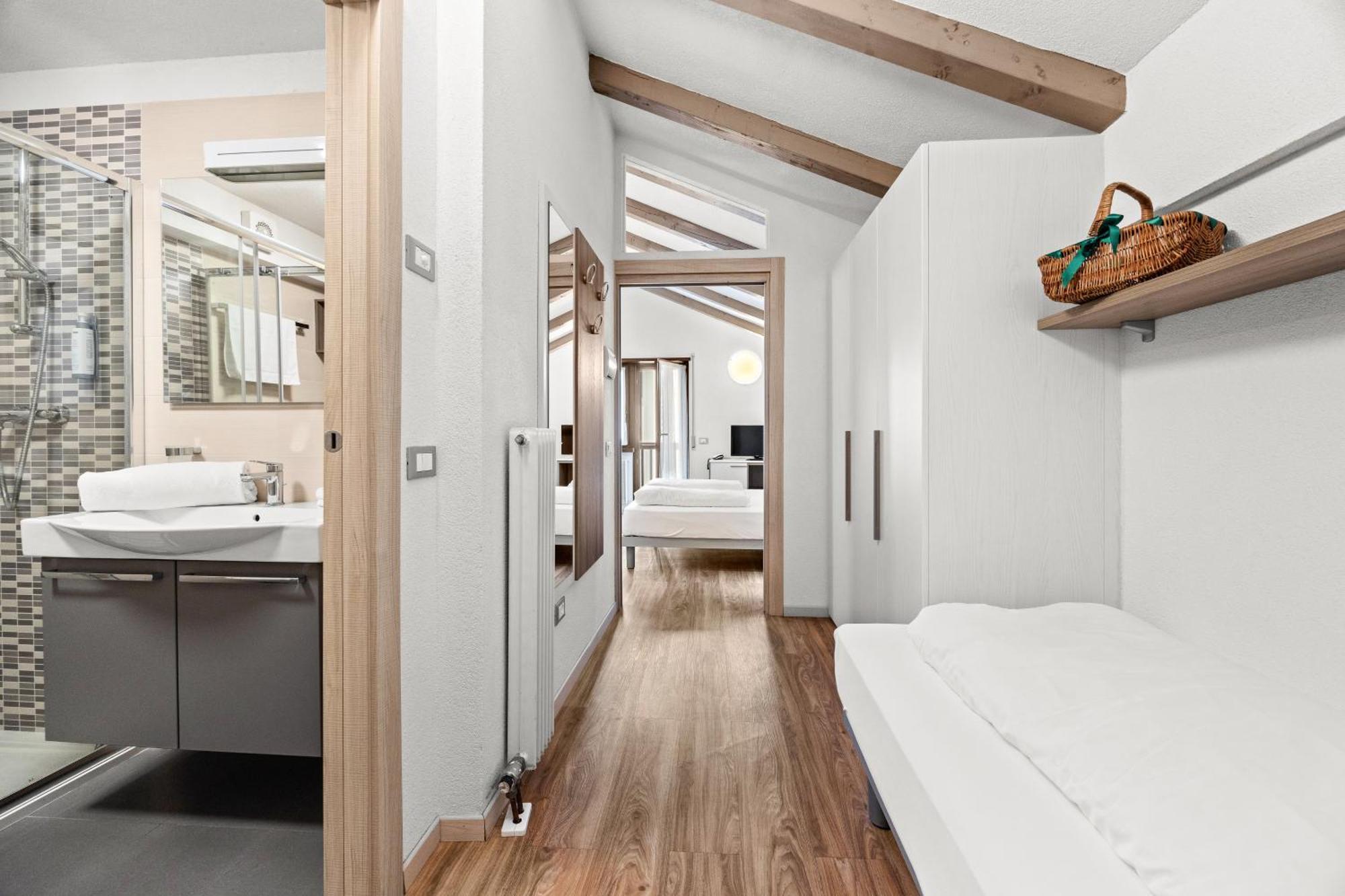 Aparthotel Des Alpes Cavalese Ngoại thất bức ảnh
