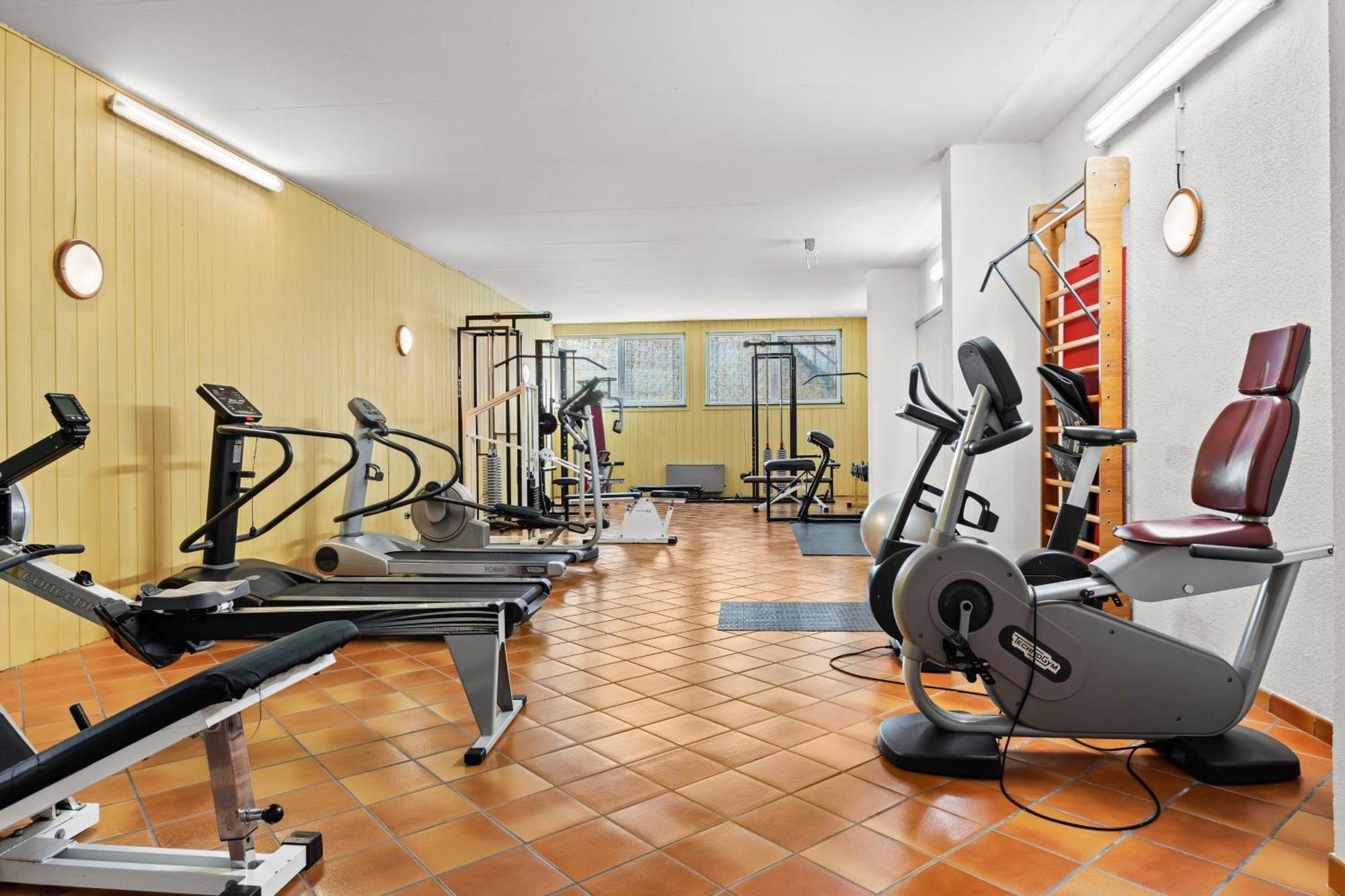 Aparthotel Des Alpes Cavalese Ngoại thất bức ảnh
