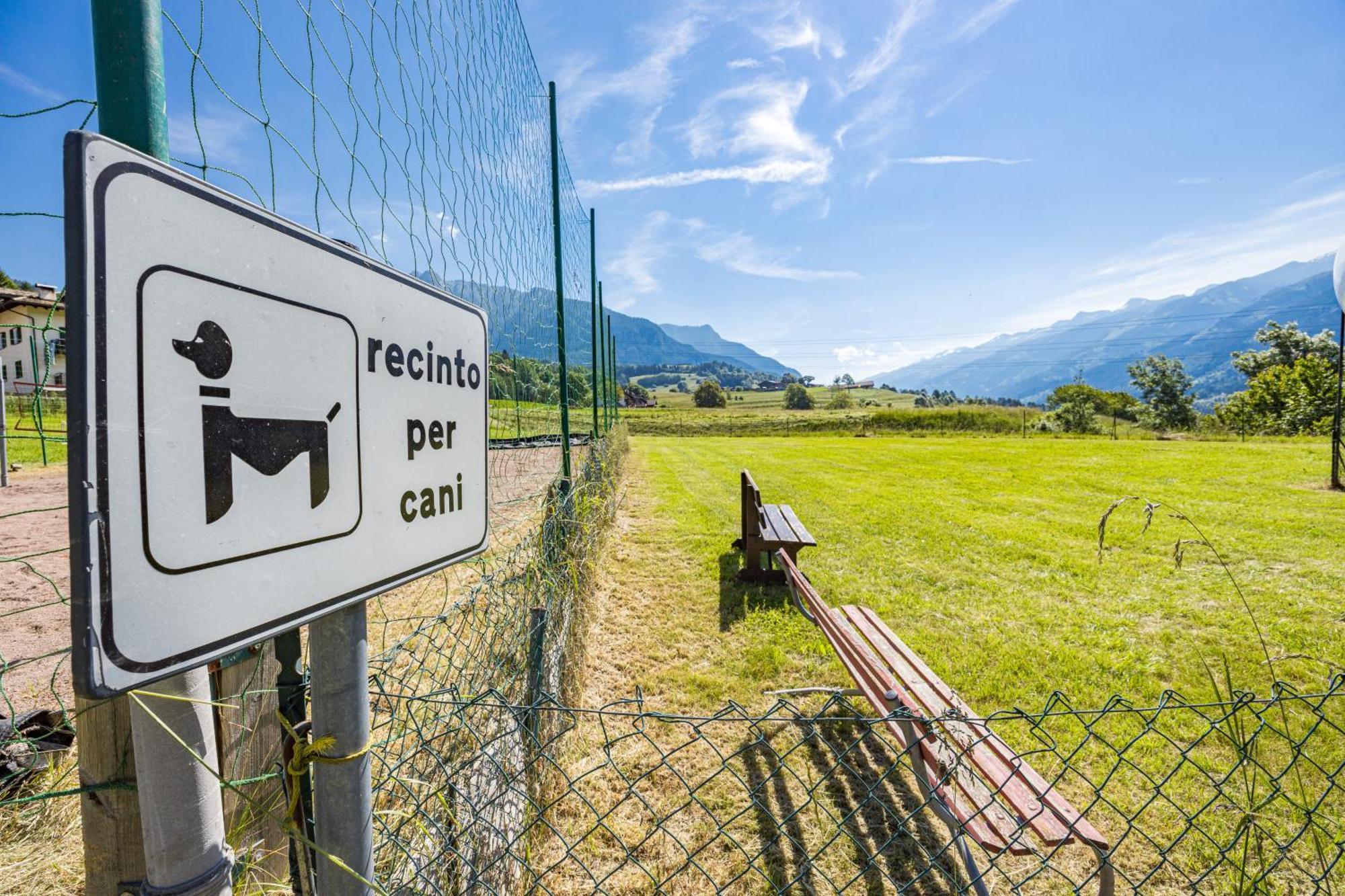 Aparthotel Des Alpes Cavalese Ngoại thất bức ảnh