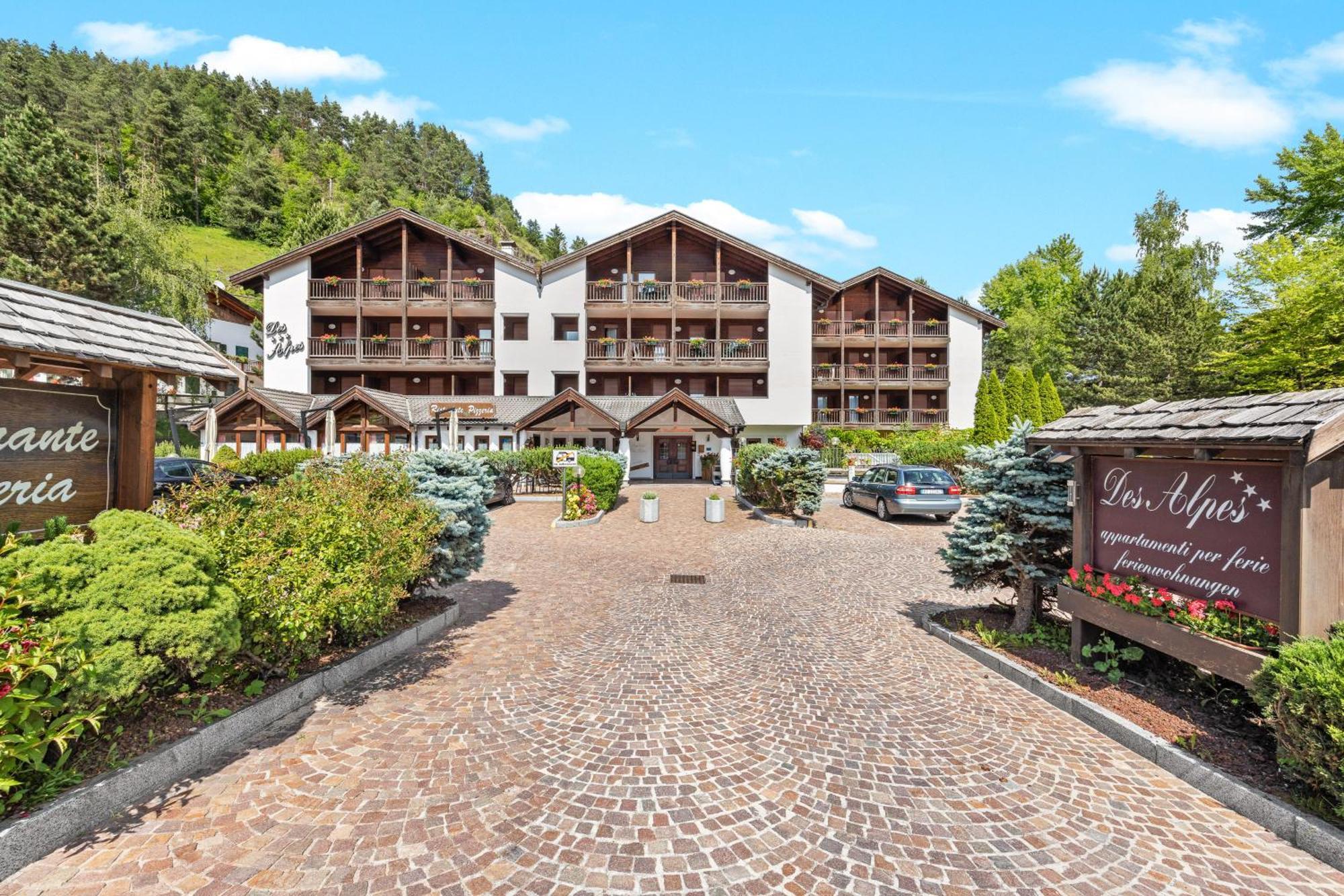 Aparthotel Des Alpes Cavalese Ngoại thất bức ảnh